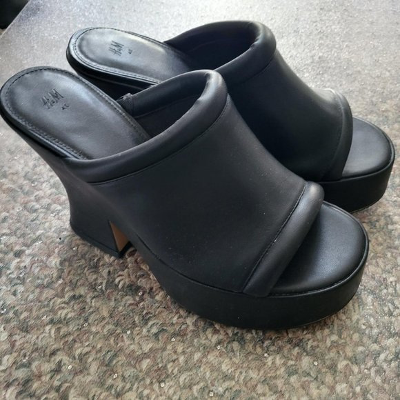 New H&M Platform Mules - Picture 7 of 7